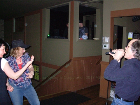 karaoke at Oliver Twist Pub